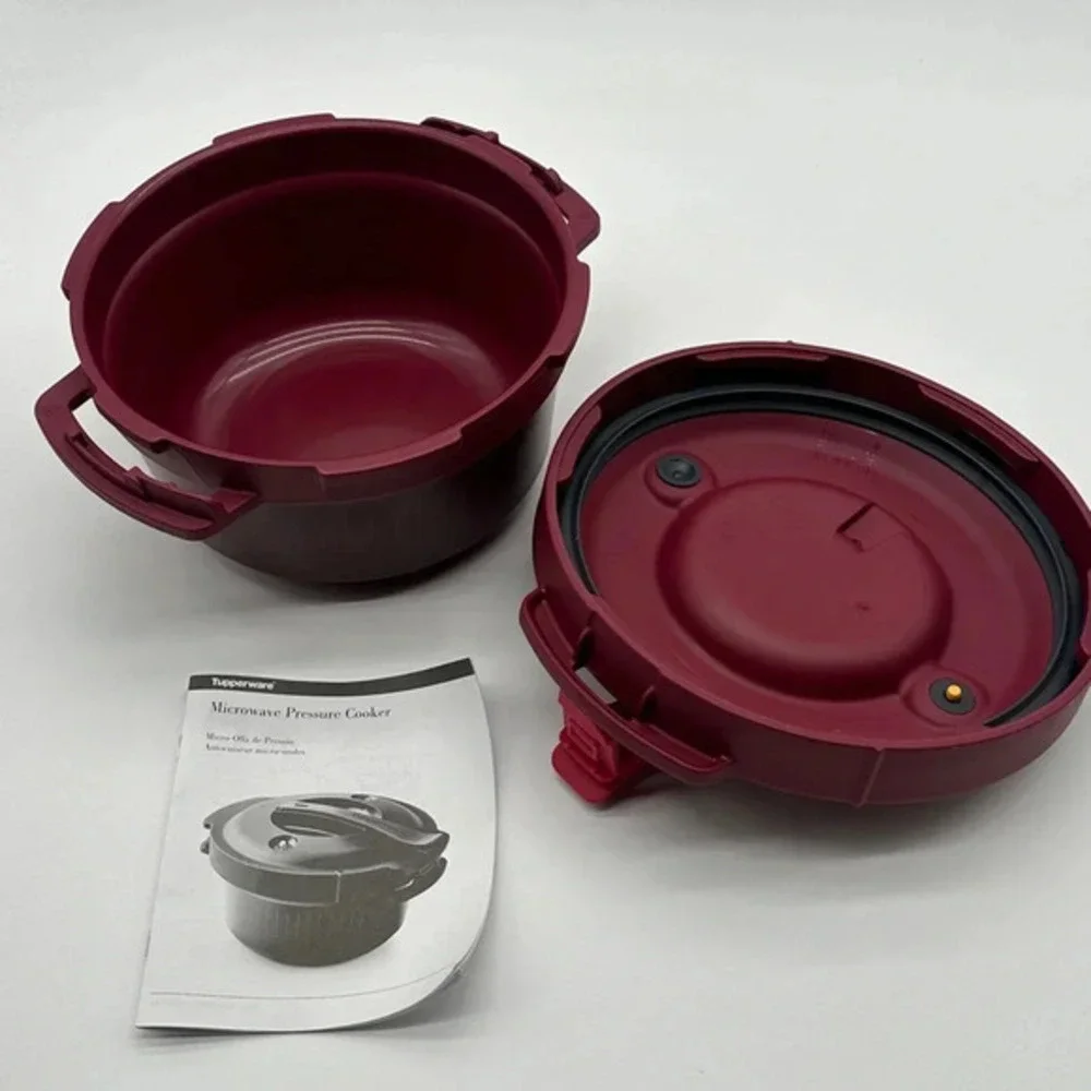 Tupperware Microwave 2-Quart Round Pressure‎ Cooker-NEW